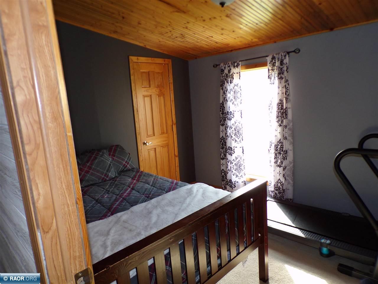 7417 Wilson Road Eveleth, MN 55734 - Photo 10 of 34