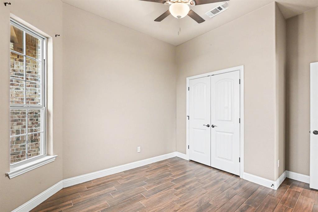 104 Stanford Lane Springtown, TX 76082 - Photo 22 of 28