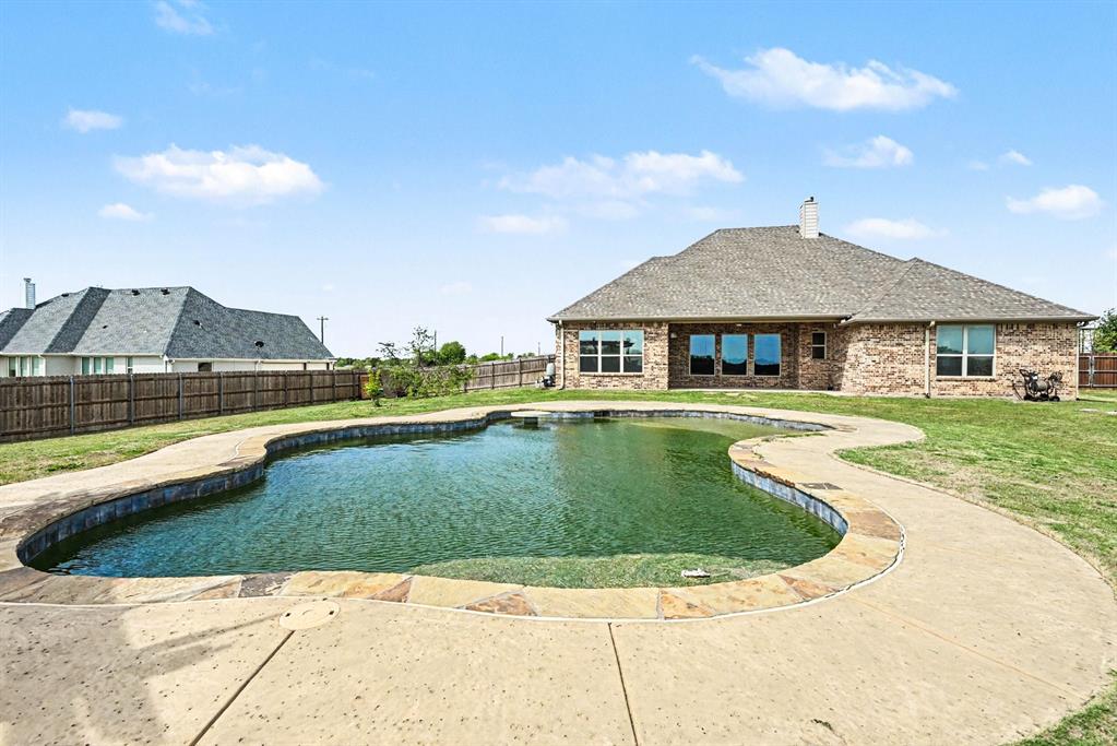 104 Stanford Lane Springtown, TX 76082 - Photo 25 of 28