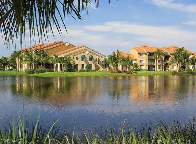 $3,060 | 1235 Wildwood Lakes Boulevard, Unit 4104, Naples, FL 34104