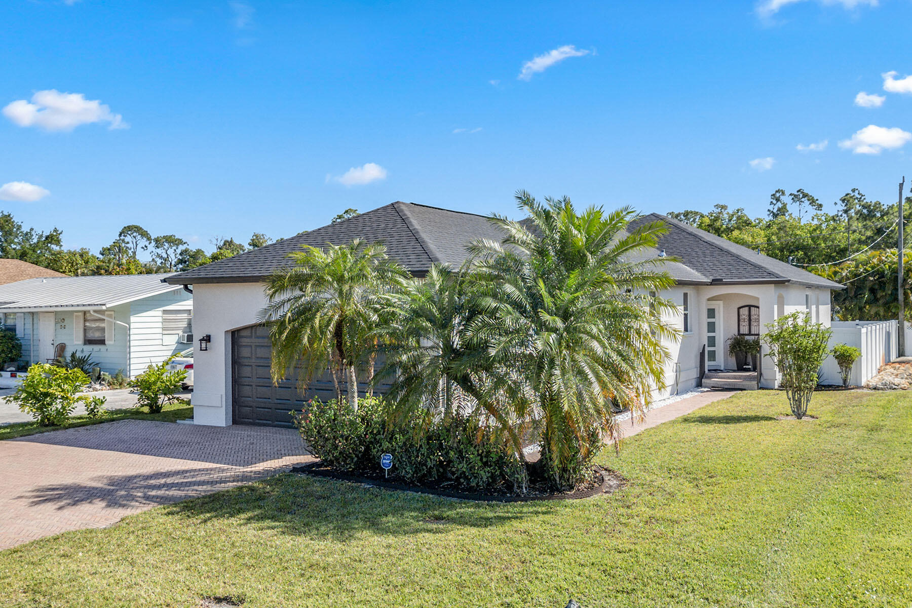 162 7th Street Naples, FL 34113 - Photo 24 of 33 224039184mm