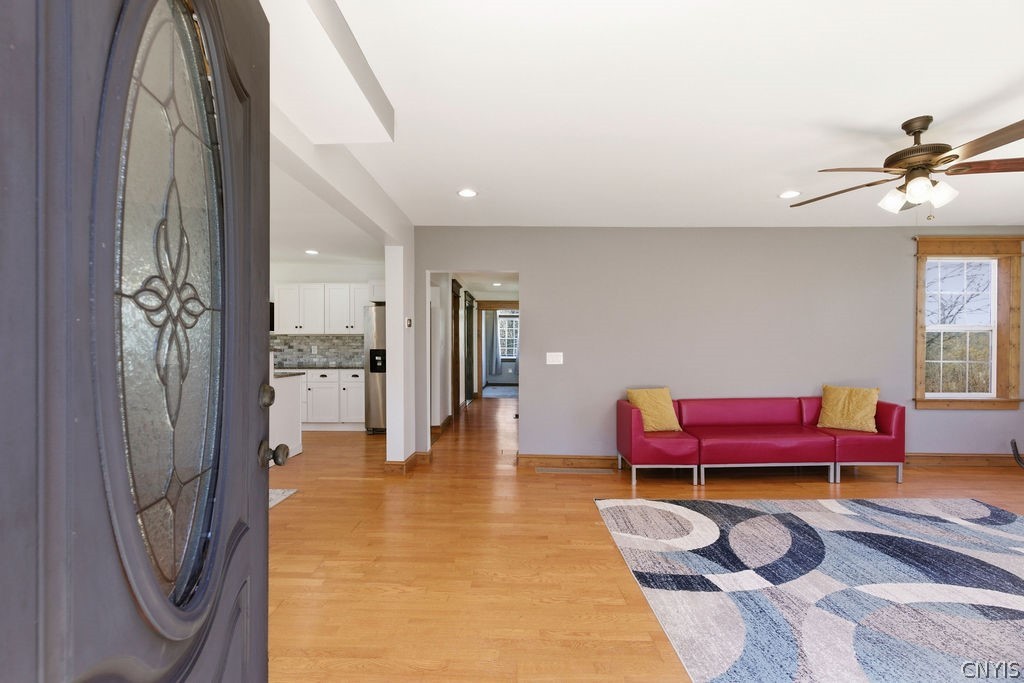 1521 Gunbarrel Road Van Buren, NY 13027 - Photo 5 of 49 Front entry