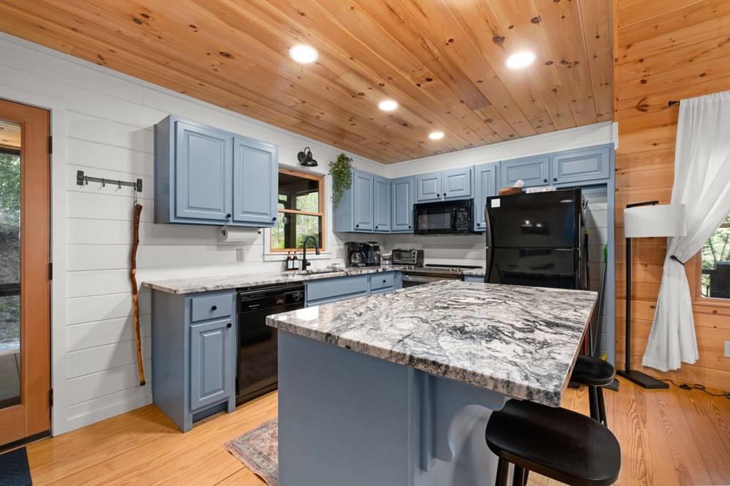 389 Tall Timber Mountain Road Blue Ridge, GA 30513 - Photo 11 of 46