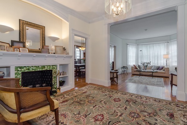 32 Kilsyth Road, Unit 2 Brookline, MA 02445 - Photo 4 of 17 Gallery Image 4