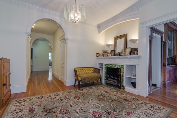 32 Kilsyth Road, Unit 2 Brookline, MA 02445 - Photo 5 of 17 Gallery Image 5