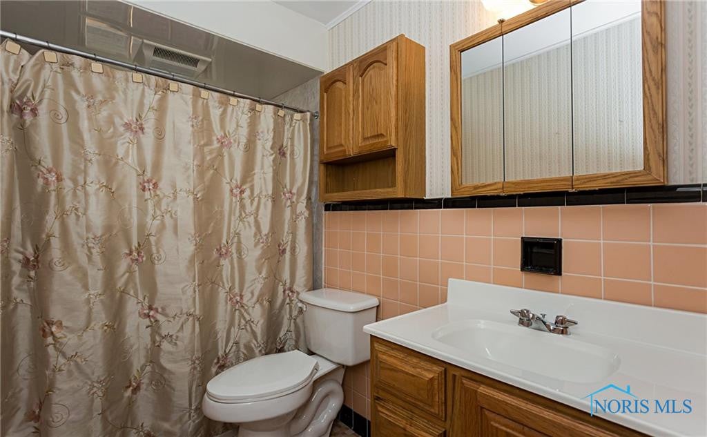 3844 Grantley Road Toledo, OH 43613 - Photo 17 of 36 Gallery Image 17