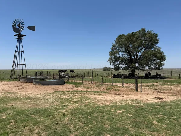 $1,900,000 | 3 County Road 3, Mobeetie, TX 79061