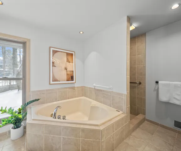 $690,000 | 1873 West Huron River Drive, Ann Arbor, MI 48103