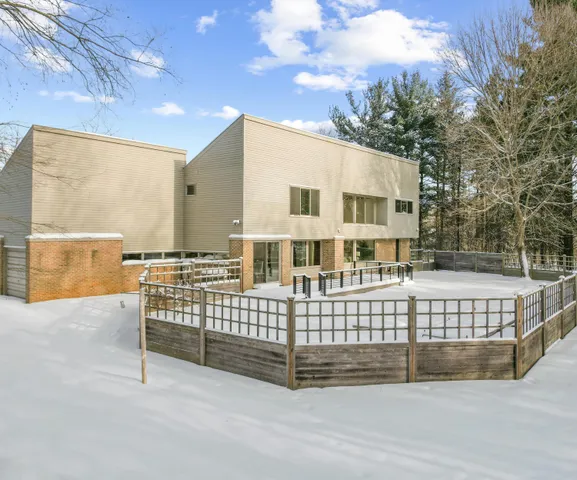 $690,000 | 1873 West Huron River Drive, Ann Arbor, MI 48103