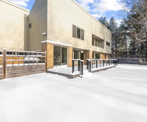 $690,000 | 1873 West Huron River Drive, Ann Arbor, MI 48103
