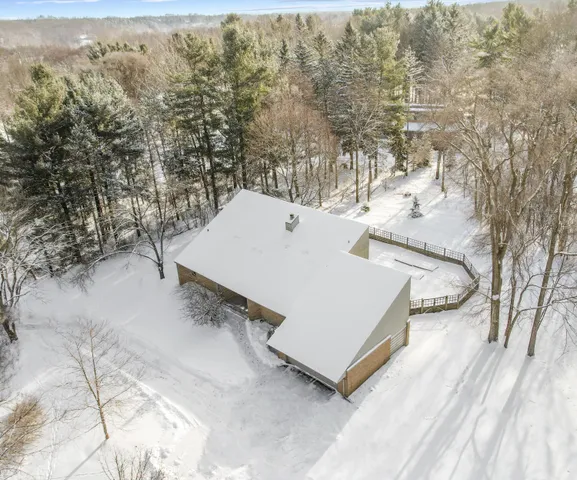 $690,000 | 1873 West Huron River Drive, Ann Arbor, MI 48103