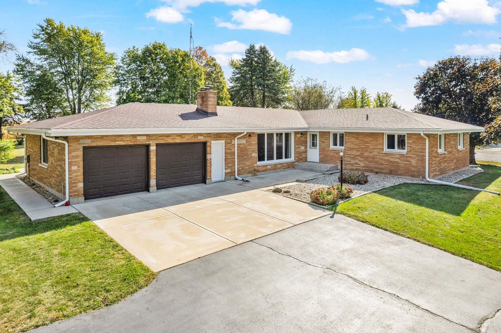 31286 Ault Road Kingston, IL 60145 - Photo 1 of 46 front view of a house with a yard