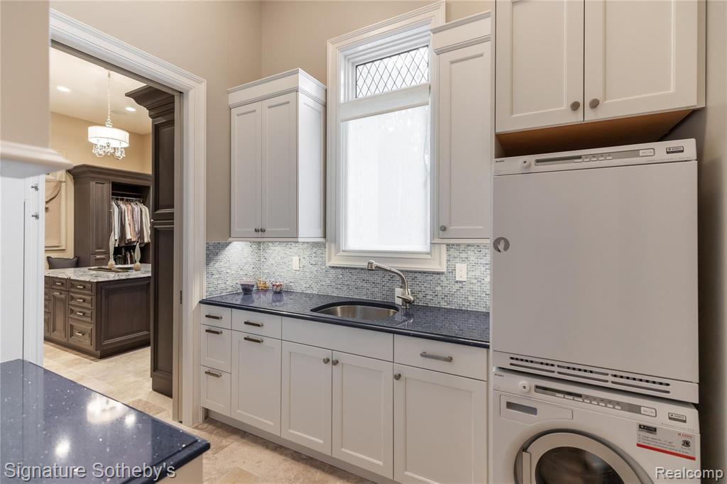 984 Lake Shore Road Grosse Pointe Shores, MI 48236 - Photo 18 of 43