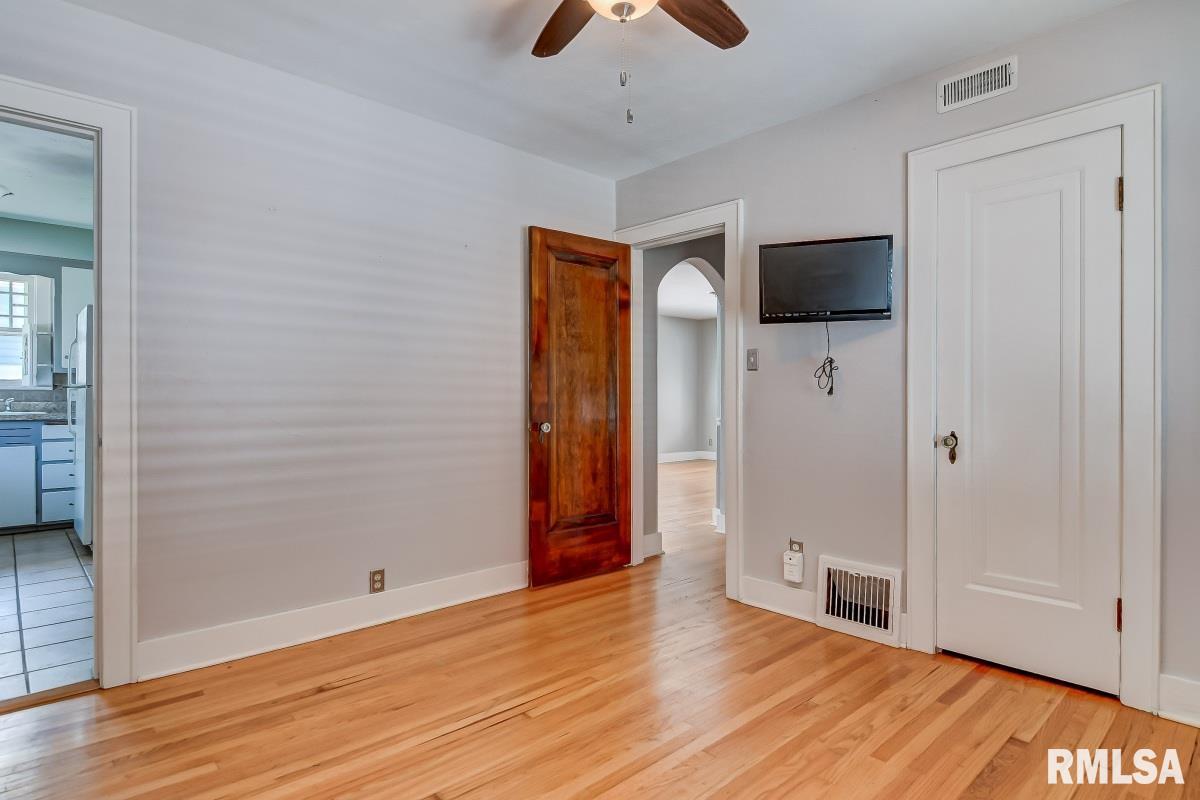 1521 West Cook Street Springfield, IL 62704 - Photo 14 of 28