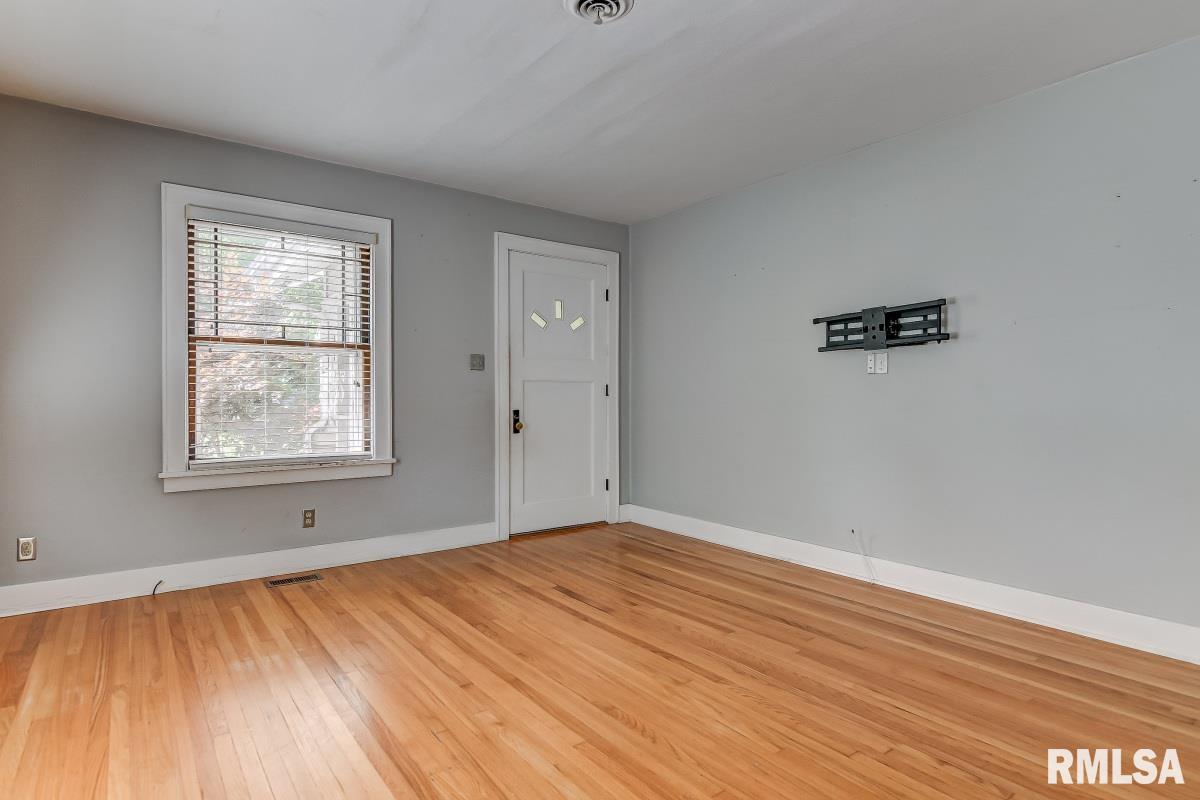 1521 West Cook Street Springfield, IL 62704 - Photo 4 of 28