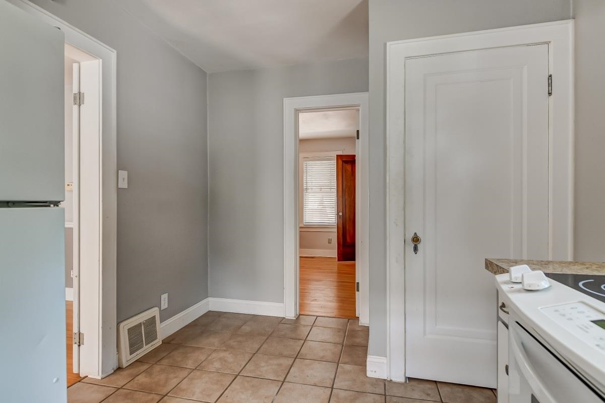 1521 West Cook Street Springfield, IL 62704 - Photo 10 of 28