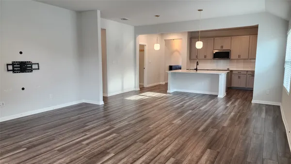 $2,200 | 704 Giorgio Moroder Drive, Hutto, TX 78634