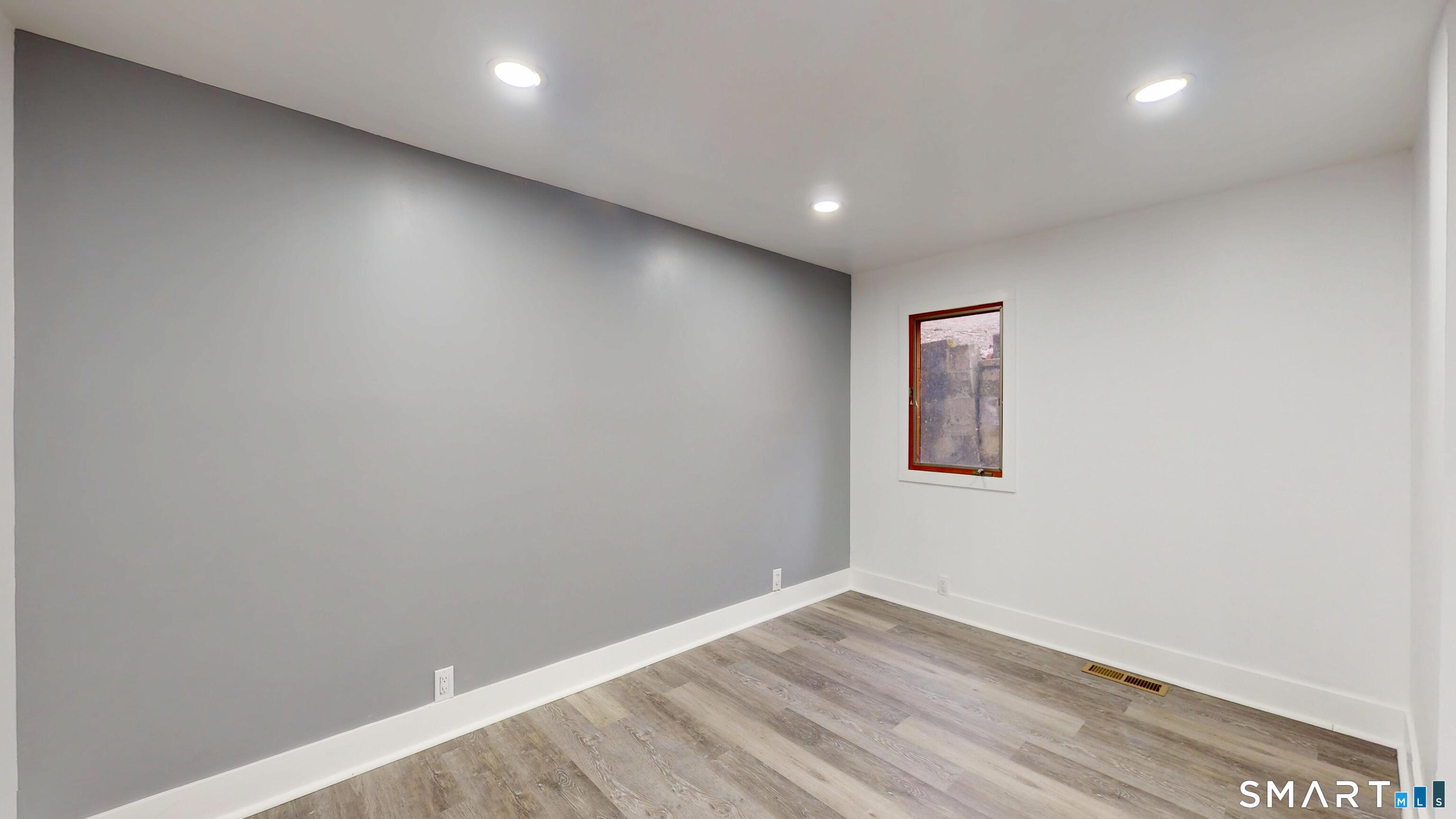 30 Pond Street Naugatuck, CT 06770 - Photo 32 of 36