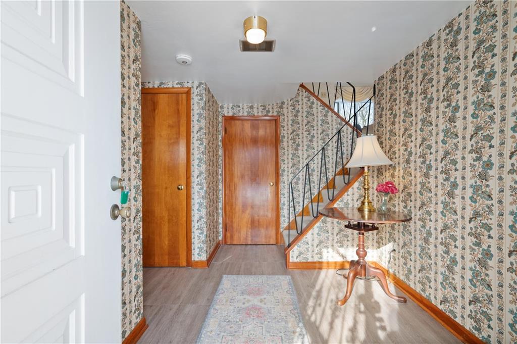 1156 West Point Avenue Pittsburgh, PA 15212 - Photo 2 of 33