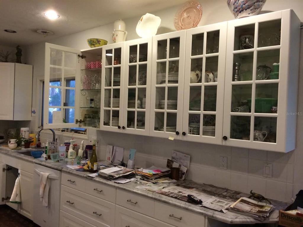 1622 Bay Point Court Sarasota, FL 34236 - Photo 11 of 24