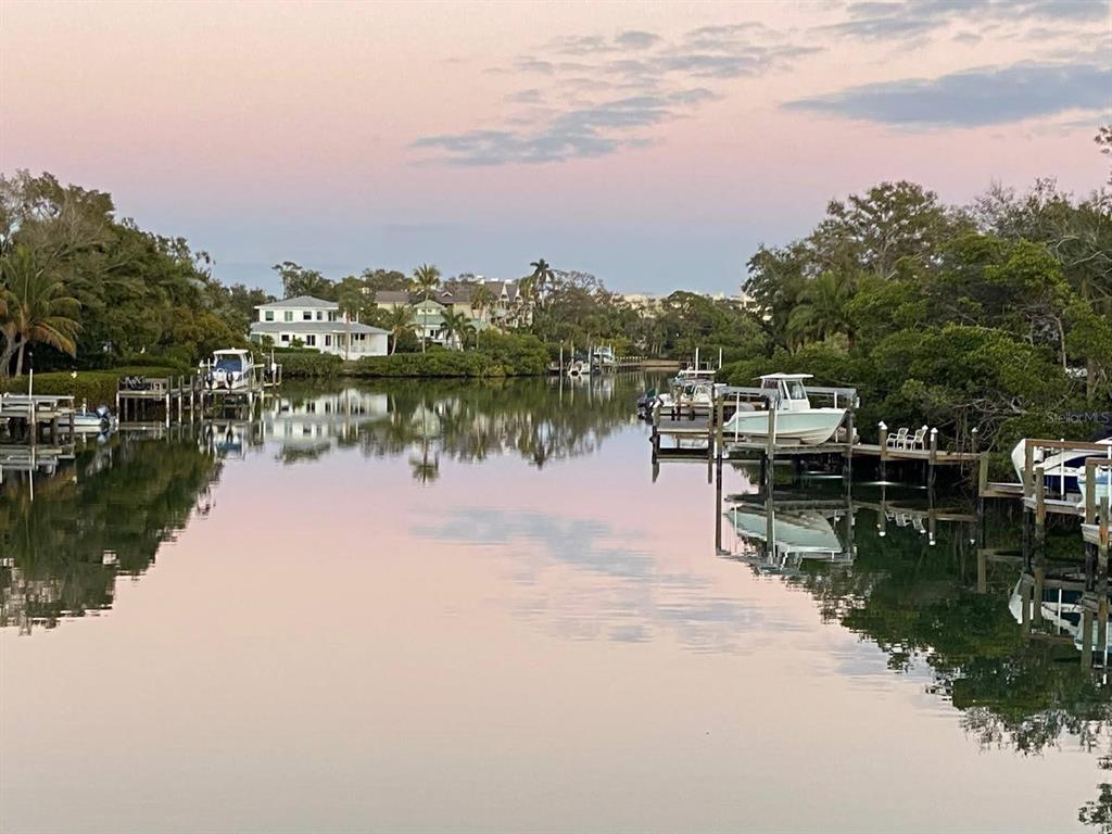 1622 Bay Point Court Sarasota, FL 34236 - Photo 21 of 24