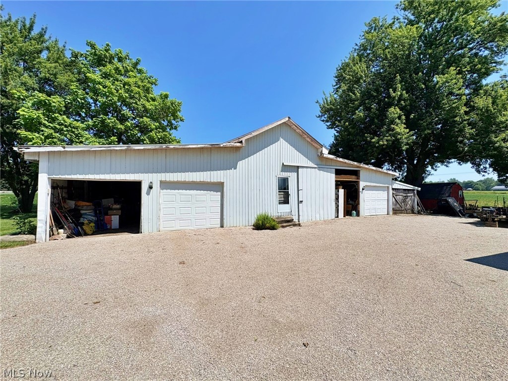10677 Baumhart Road Amherst, OH 44001 - Photo 35 of 44