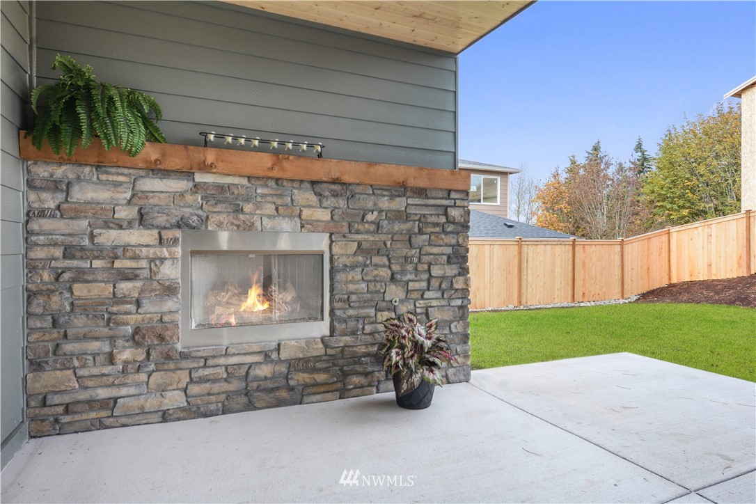 1417 242nd Place Southeast Bothell, WA 98021 - Photo 5 of 25