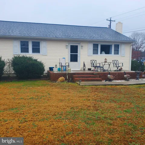 $330,000 | 204 Chatham Village Road, Montross, VA 22520