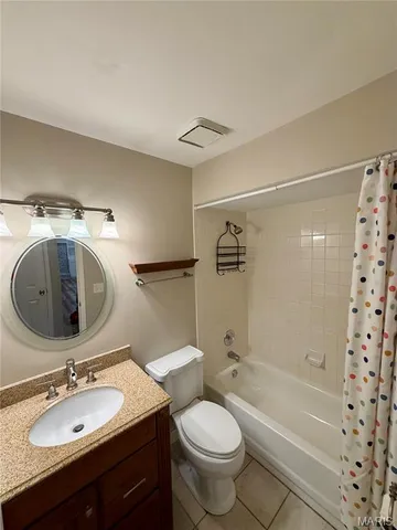 $330,000 | 660 Woodstream Drive, St. Charles, MO 63304