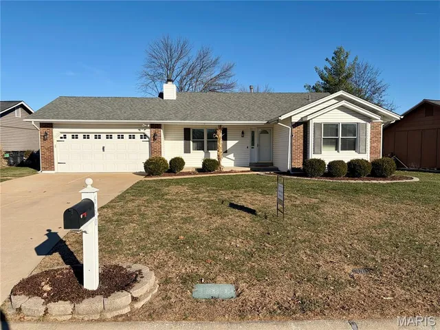 $330,000 | 660 Woodstream Drive, St. Charles, MO 63304