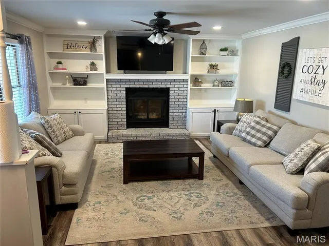 $330,000 | 660 Woodstream Drive, St. Charles, MO 63304