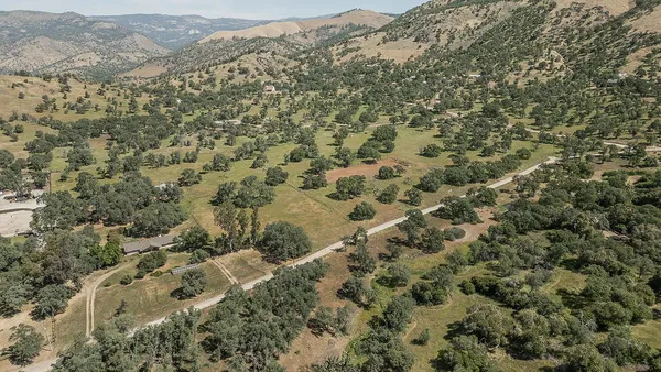 $695,000 | 26045 Pittman Hill Road, Clovis, CA 93619