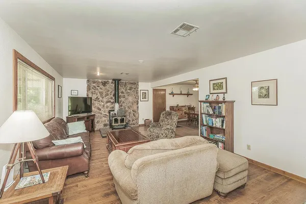 $695,000 | 26045 Pittman Hill Road, Clovis, CA 93619