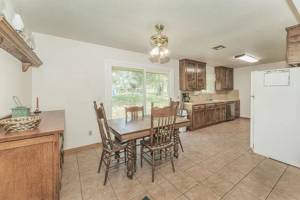 $695,000 | 26045 Pittman Hill Road, Clovis, CA 93619