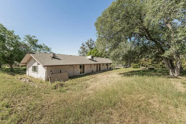 $695,000 | 26045 Pittman Hill Road, Clovis, CA 93619