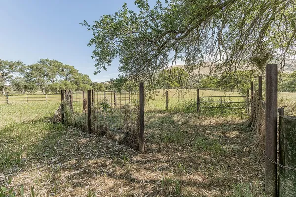 $695,000 | 26045 Pittman Hill Road, Clovis, CA 93619