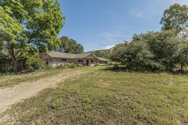 $695,000 | 26045 Pittman Hill Road, Clovis, CA 93619