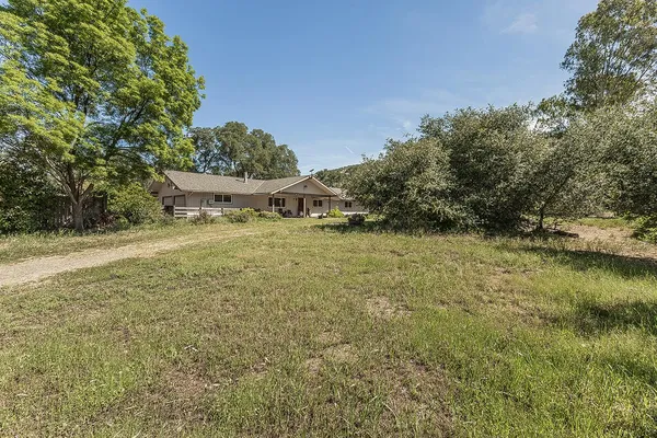 $695,000 | 26045 Pittman Hill Road, Clovis, CA 93619