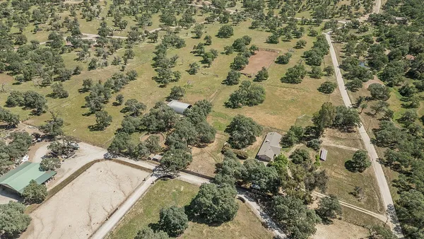 $695,000 | 26045 Pittman Hill Road, Clovis, CA 93619