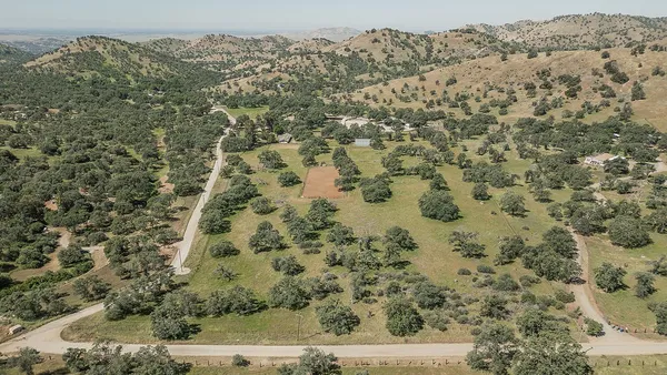 $695,000 | 26045 Pittman Hill Road, Clovis, CA 93619