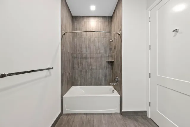 $3,600 | 121 34th Street, Unit 614, Union City, NJ 07087