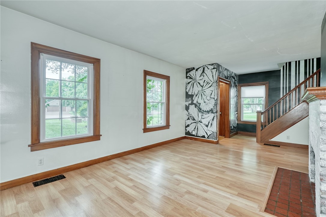 362 Embury Road Penfield, NY 14625 - Photo 6 of 44 FORMAL LIVING ROOM - VEIW TO FRONT ENTRY