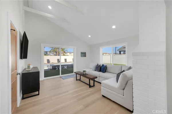 $1,350,000 | 8326 Fontainbleau Way, Cypress, CA 90630