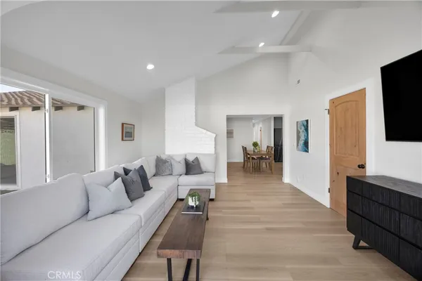 $1,350,000 | 8326 Fontainbleau Way, Cypress, CA 90630