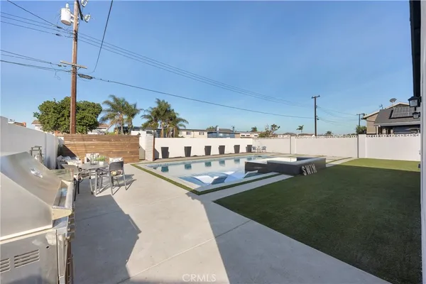 $1,350,000 | 8326 Fontainbleau Way, Cypress, CA 90630