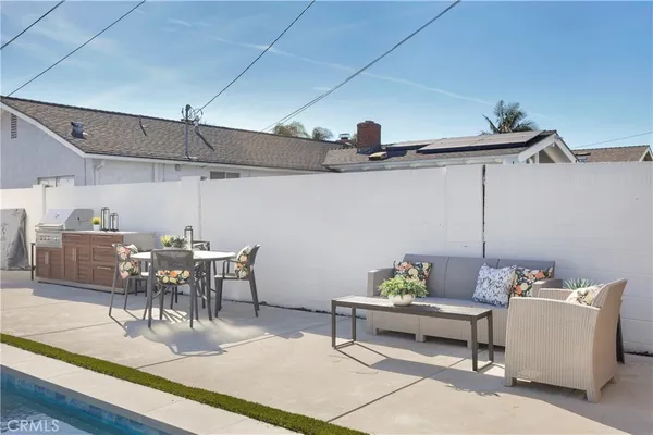 $1,350,000 | 8326 Fontainbleau Way, Cypress, CA 90630