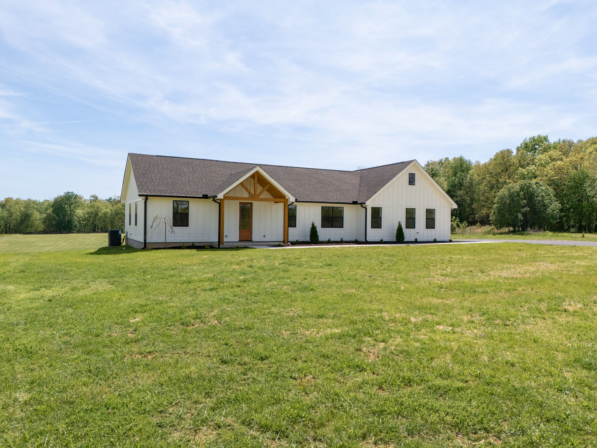 625 Robert Smith Road McMinnville, TN 37110 - Photo 3 of 40 a view of house with garden