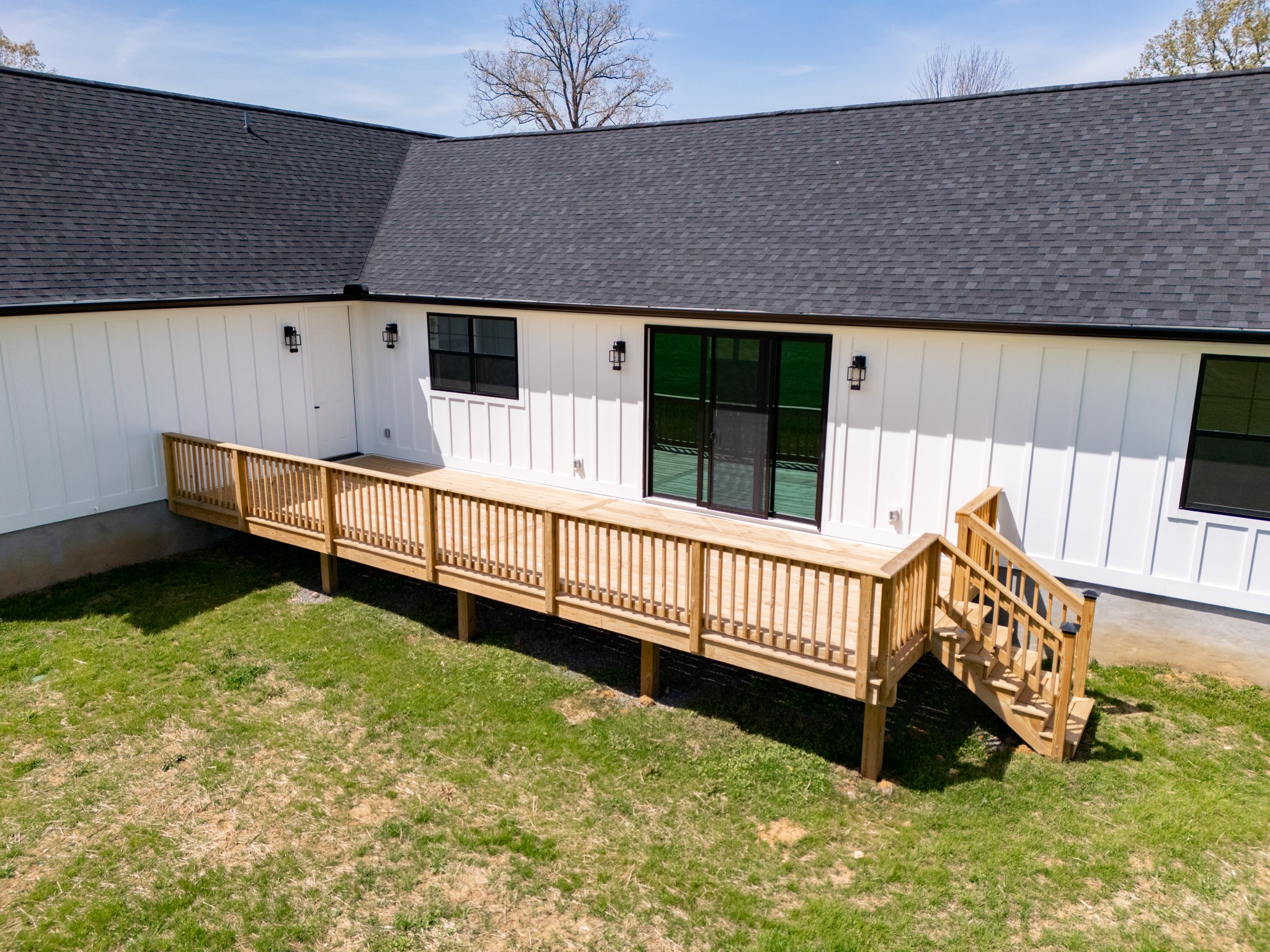 625 Robert Smith Road McMinnville, TN 37110 - Photo 9 of 40 a view of a house with wooden deck and a backyard