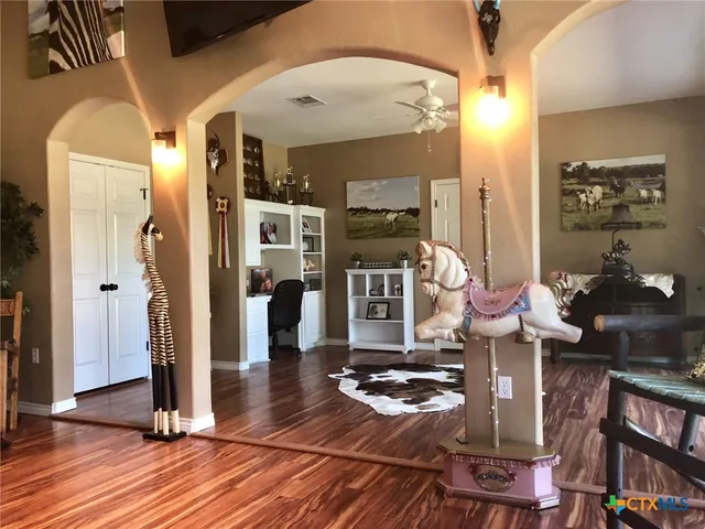 $9,500,000 | 6101 Cr 208 Lampasas Tx 76550, Lampasas, TX 76550