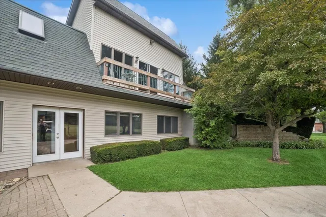 front view of house with a yard
